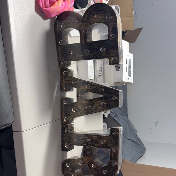 Illuminated Letter B Marquee Light - Picture 6 of 10